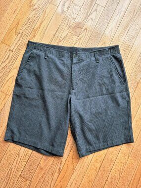 Tilley Men's Charcoal Plaid Stretch Moisture Wicking Golf Shorts 38